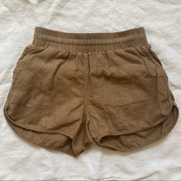 Beaton Linen Running Shorts - Picture 2 of 5